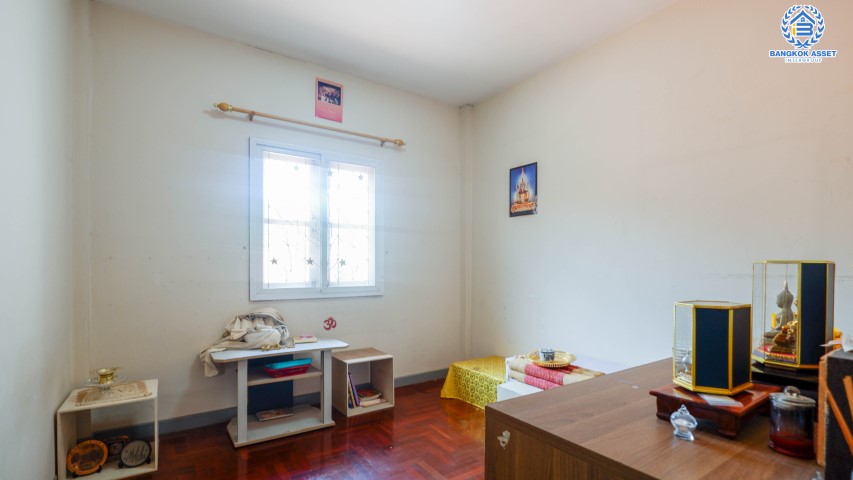 ทาวน์เฮ้าส์มือสองนนทบุรี ม.เปี่ยมสุข รัตนาธิเบศร์ บ้านพร้อมอยู่! เนื้อที่ 21 ตร.ว  ฟังก์ชั่น 3ห้องนอน 2ห้องน้ำ (แถมเครื่องปรับอากาศ 3 เครื่อง + เฟอร์นิเจอร์) บนทำเลโซนเมือง! เพียง 5 นาทีถึง MRTสถานีสะพานพระนั่งเกล้า  ใกล้เซ็นทรัลรัตนาธิเบศร์ สถานที่ราชการหลายแห่ง และจุดขึ้นทางด่วนงามวงศ์วาน ราคาพิเศษสุด!